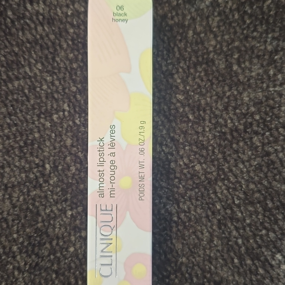 New, Sealed Clinique Almost Lipstick - Shade#6 black honey, Brand new in box - Picture 2 of 8